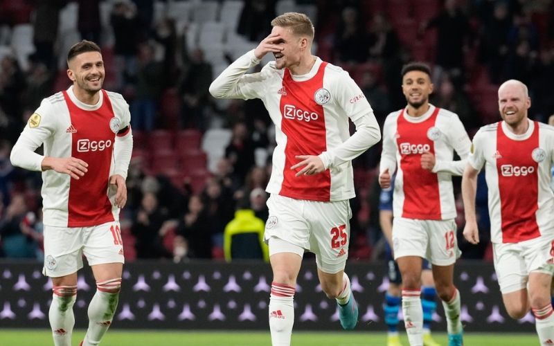 Phân tích thông tin ngoài lề ảnh hưởng đến soi kèo Ajax Phân tích thông tin ngoài lề ảnh hưởng đến soi kèo Ajax