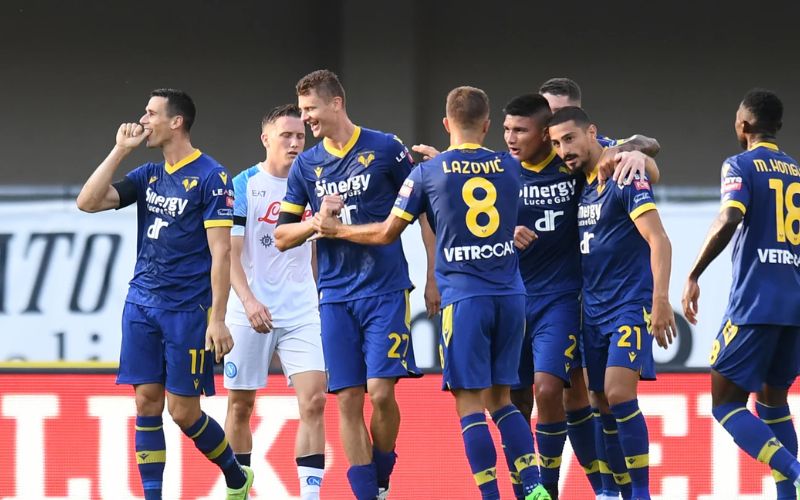Đội bóng Verona khiêm tốn nhưng đầy bản lĩnh tại Serie A