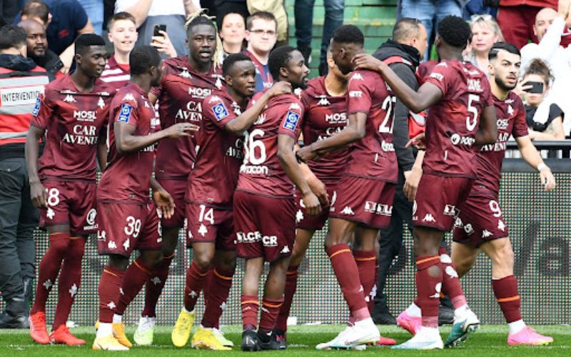 Metz - Chiến binh áo bã trầu và câu chuyện chưa kể